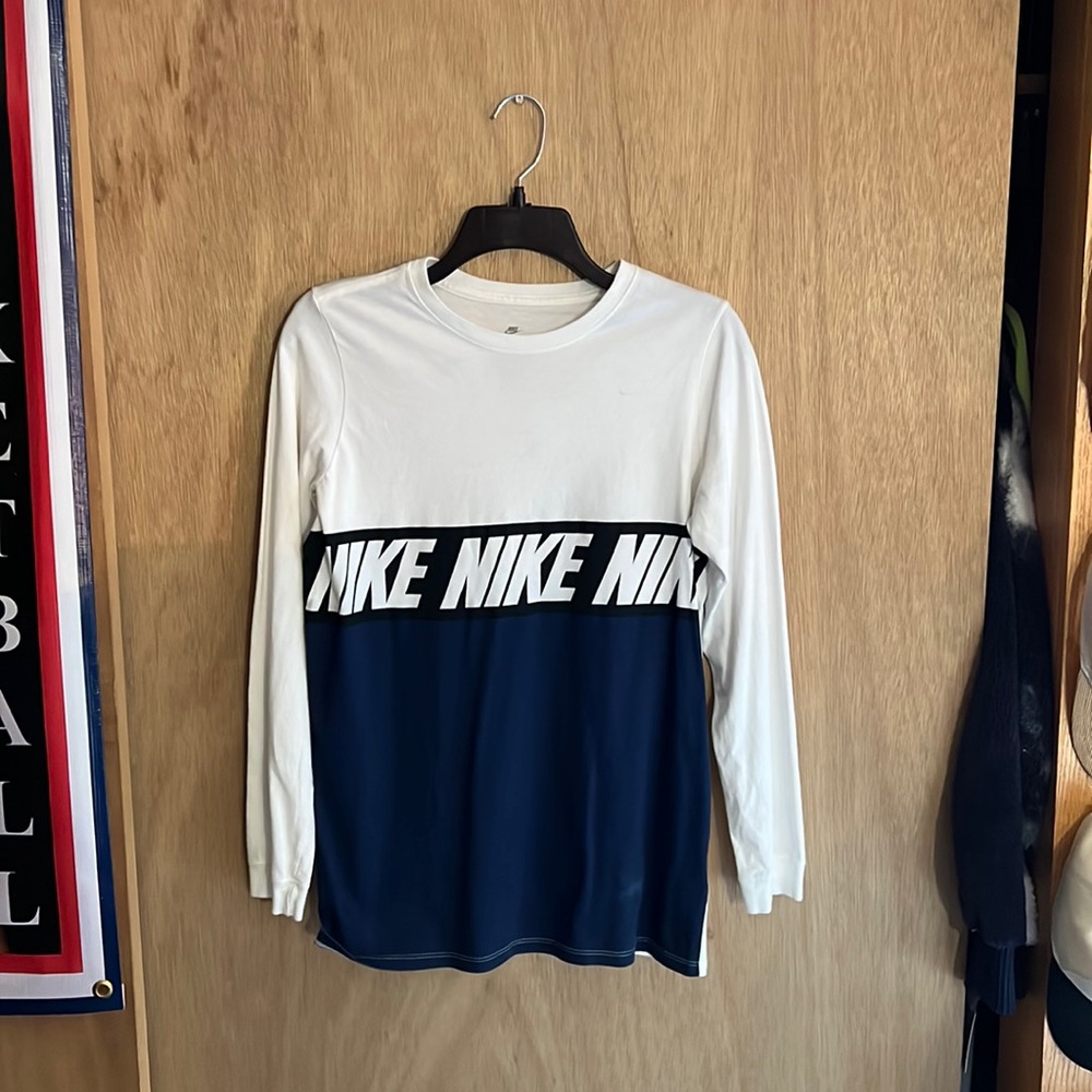 Kids XL Nike long sleeve